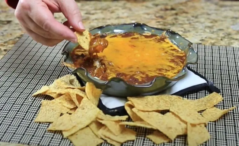 Delicious Philadelphia Cream Cheese Chili Dip
